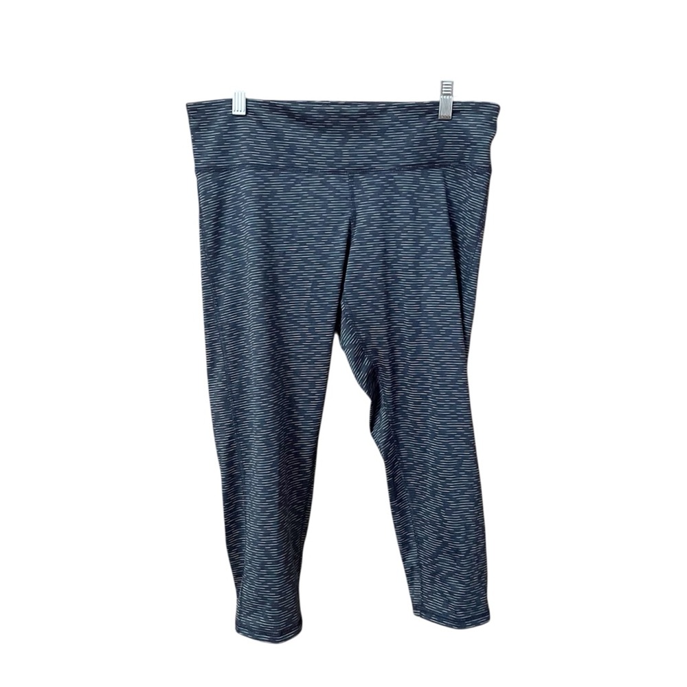C9 by Champion Dark Blue Gray XL Patterned Leggings Striped Capris 3/4s Athletic